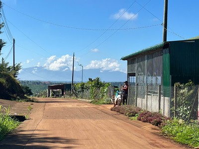 Phúc thọ-lâm hà dt 1000m2 sẵn 100m2 thổ cư đất mặt tiền bê tông kdc đông view hồ mát mẻ chỉ 699tr 2