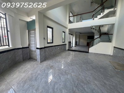 Bán nhà đường quốc lộ 13 ngay vạn phúc 63m2 5 tầng đúc btct ô tô vào nhà chỉ 8,2 tỷ 1