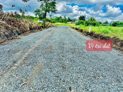 Buôn hồ- đắk lắk dt hơn 5oom2 full vườn vải cần tiền gấp bán 129tr hết đất 0