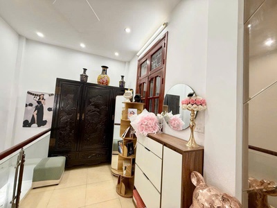 Bán nhà 5 tầng mặt phố tây hồ lô góc vỉa hè 10m kinh doanh đỉnh giá 28 tỷ 2