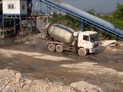 Cho thuê mặt bằng bến bãi diện tích lớn kết nối đường bộ đường sông lục ngạn - bắc giang 3