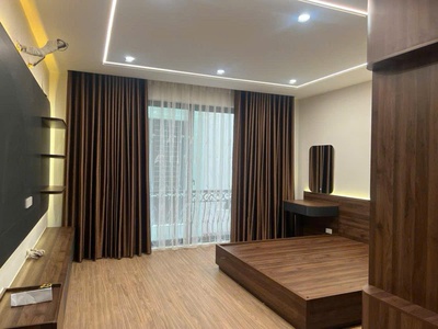 Bán nhà cổ linh 40m 6 tầng thang máy mt4.5m ô tô hơn 11 tỷ 2