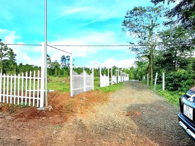 Bình yên village cư kuin - đắk lắk full thổ cư 150m2 bàn giao cổng hoa, đường điện giá chỉ từ 185tr 0