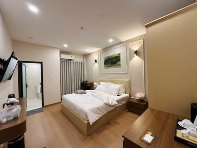 Chính chủ bán khách sạn Lý Tự Trọng Q.1 - 3,7m x 16m 5