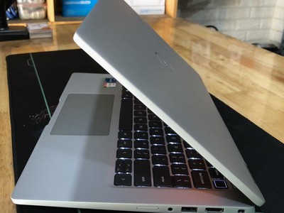 Laptop Dell Latitude 5320 Core i5-1135G7 Ram 8GB SSD 256GB VGA ON Màn 14 Touch Xoay 360 Máy Đẹp 2