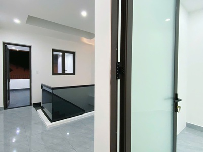 Bán nhà 3 tầng mặt tiền Hải Châu. Đà Nẵng. Ngay gần sông Hàn. Trục kết nối chính. 5