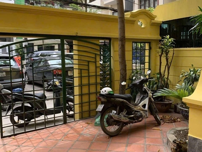 Khu VIP    Lý Nam Đế 135M2 Mặt Tiền 6.5M 4 Tầng 68.5 Tỷ Ô TÔ 24/7 1