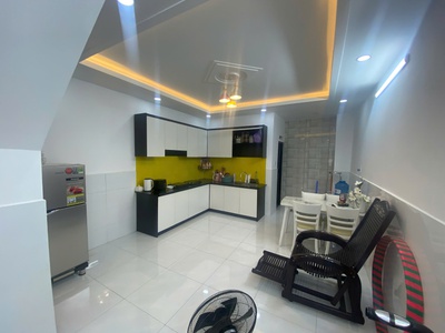 Nhà Lô Tư Bình Tân 2 tầng hẻm 6m gần mặt tiền 2