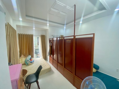 Nhà Lô Tư Bình Tân 2 tầng hẻm 6m gần mặt tiền 3