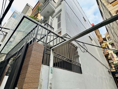 Siêu phẩm cầu giấy - mặt ngõ thông - lô góc -diện tích rộng - ô chờ thang máy 47m2-16,5 tỷ 0