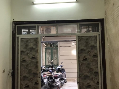 Cho thuê mặt bằng tầng 1 làm văn phòng   đỗ quang, trần duy hưng, cầu giấy 2