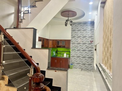 Bán nhà 4 tầng, 4 pn, 4 wc, 52m2 tại hiệp bình chánh,thủ đức, giá 6,6 tỷ, sổ hồng, đường số 50. lh 2