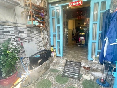 Nhà 3 tầng mt đường phong phú p11.q8. giá 5,6 tỷ tl 1