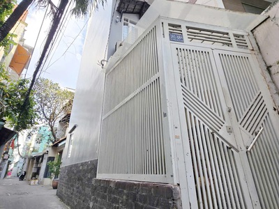 Nhà hẻm 181 âu dương lân -p2, giá : 4,3 tỉ  tl 0