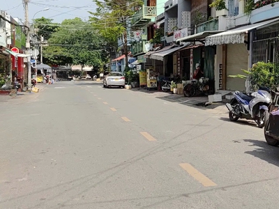 Nhà mặt tiền tám danh  p4 , giá : 11 tỉ  t/l 1