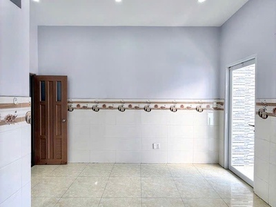 Nhà bán phạm văn hai, p3 tân bình hẻm xe hơi hiếm, vị trí trung tâm, gần sân bay - chỉ 7.52 tỷ. 1