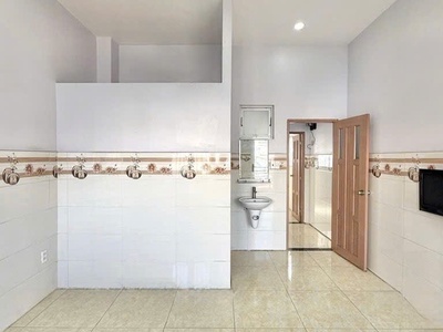 Nhà bán phạm văn hai, p3 tân bình hẻm xe hơi hiếm, vị trí trung tâm, gần sân bay - chỉ 7.52 tỷ. 3