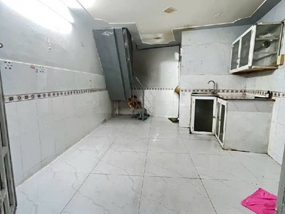 Nhà nhỏ 3 tầng   sát tạ quang bửu   sổ hồng -2.650tr - không huy hoạch 2