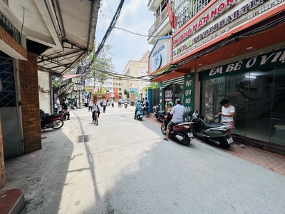 Mặt phố hồng mai 31m 3 tầng kinh doanh 0