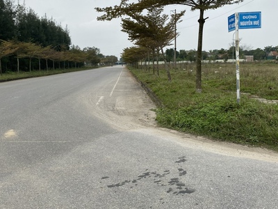 Chính chủ bán đất mặt tiền đường nguyễn huệ, thị xã cửa lò, nghệ an thuộc dự án kđt nguyễn sinh 1