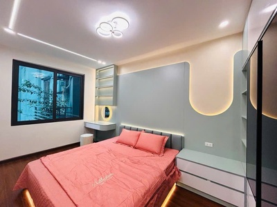 Bánnhà ở nguyễn trãi đường thông tiện lợi bán hàng tiện ô tô đỗ cổng trang bị full đồ chỉ 3