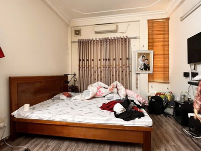 Cho thuê nhà nguyên căn phạm ngọc thạch 50m x 4 tầng 4 pn, 3 wc, 16 triệu 0