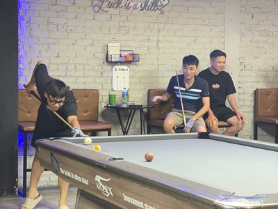 Nhượng clb bi a chân đế chung cư phạm văn đồng 3