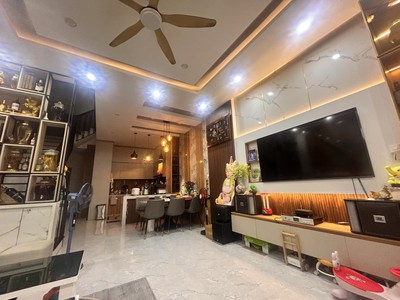 Bán nhà 3 tầng mặt tiền thanh lương 9, hòa xuân, đường 7m5, giá 9.3 tỷ 0