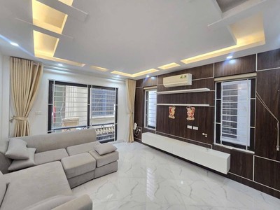 Bán nhà đường 8/3. 33m2. 5 tầng. mặt tiền 4.1m. giá 8 tỷ hai bà trưng hà nội 2