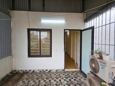 Bán nhà đường 8/3. 35/38m2. 5 tầng. mặt tiền 3.7m. giá 8.2 tỷ hai bà trưng hà nội 4