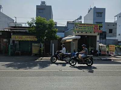 Siêu phẩm đất  4.3x18  xd 6 tầng mặt tiền dương thị mười   quận 12 1