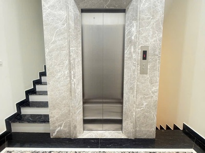 Mặt phố mimh khai hai bà trưng giá 25,5 tỷ 42m2 5 tầng thang máy vừa ở vừa kinh doanh 1