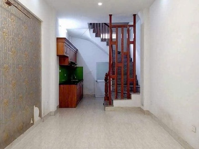 Chính chủ cho thuê nhà 4 tầng tại ngõ 896 nguyễn khoái, phường thanh trì, quận hoàng mai, hà nội 0