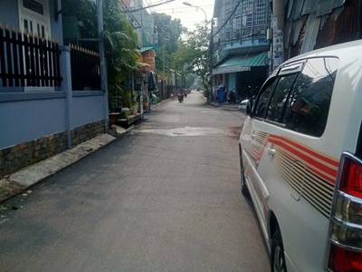 Đất đẹp 5x16m, lô góc 2 mặt tiền thich hợp xây chdv ở dương quảng hàm p5,gv giá 125 triệu/1m vuông. 0