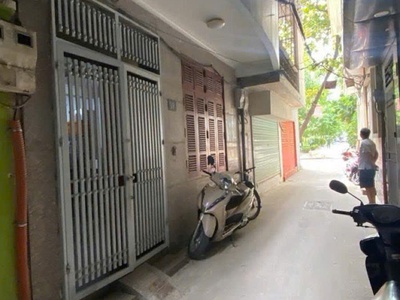 Bán căn hoàng cầu phân lô ô tô - hơn 17 tỷ 46m mt 5.6m 5 tầng 0