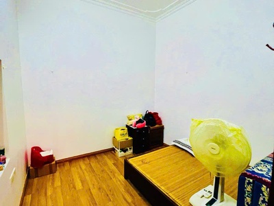 Bán căn hoàng cầu phân lô ô tô - hơn 17 tỷ 46m mt 5.6m 5 tầng 4