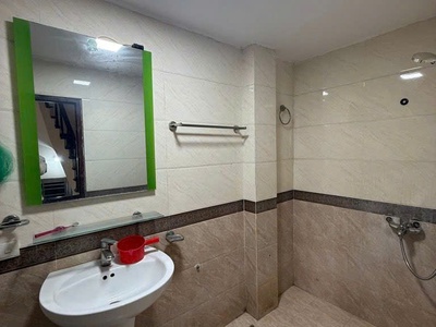 Bán gấp nhà lĩnh nam 5t nhà ô tô tránh, vài bước ra chợ, gần trường đại học giá yêu thương 3