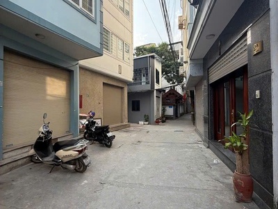 Bán nhà lĩnh nam gần đường trường đại học, gàn chợ nhà 5 tầng 1