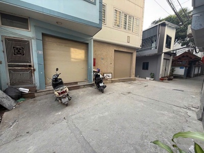 Bán nhà lĩnh nam gần đường trường đại học, gàn chợ nhà 5 tầng 0