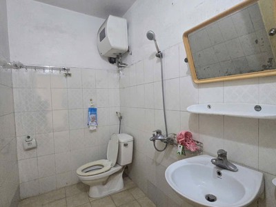 Bán căn nhà 3 tầng ngõ phố Nguyễn Thượng Mẫn, TP HD, 51.8m2, mt 4.47m, 3 ngủ, 3vs 5