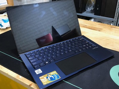 Laptop ASUS Zenbook UX334 Core i5-10210U RAM 8GB SSD 256GB VGA ON Màn 13.3 Inch Full HD Máy Đẹp 0