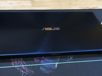 Laptop ASUS Zenbook UX334 Core i5-10210U RAM 8GB SSD 256GB VGA ON Màn 13.3 Inch Full HD Máy Đẹp 1