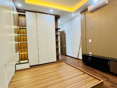 Nhà đẹp ở Trung Văn, thang máy hiện đại, ngõ thông tứ phía, 20m ra mặt phố, 70m2, hơn 14 tỷ 1