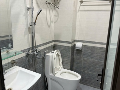 Cho thuê nha nguyên căn tai 254D Minh Khai , Mai Động , Hà Nôi . 0907046556 2