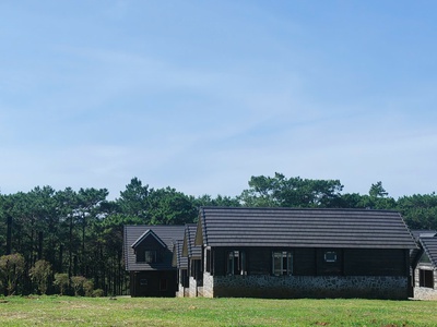 Làng Châu Âu Nghỉ Dưỡng Giữa Đồi Thông Bảo Lộc 1