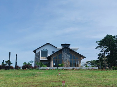 Làng Châu Âu Nghỉ Dưỡng Giữa Đồi Thông Bảo Lộc 2