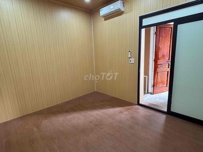 Cho thuê nhà nguyên căn 2 tầng tại phố Hồng Mai, quận Hai Bà Trưng 3