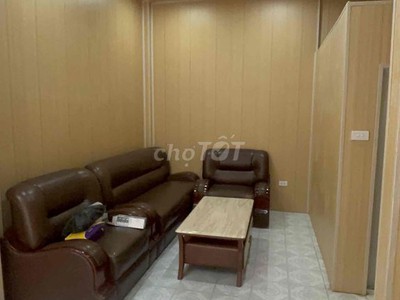 Cho thuê nhà nguyên căn 2 tầng tại phố Hồng Mai, quận Hai Bà Trưng 1