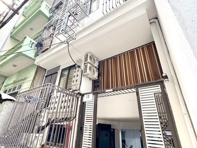 Căn hộ ccmn  mới đẹp   mỹ đình   nam từ liêm  -7 tầng thang máy   về ở luôn 45m2. 0