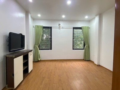 Ngọc thụy long biên nhà 5 tầng ngõ thoáng 3 ngủ giá tốt tầm trung 1